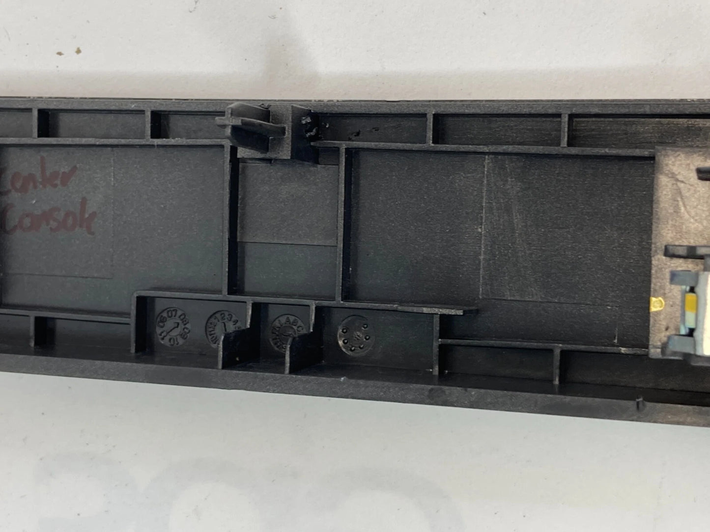 2009-2011 JAGUAR XF CENTER CONSOLE DASHBOARD ACCENT TRIM BEZEL OEM 8X23046A94A