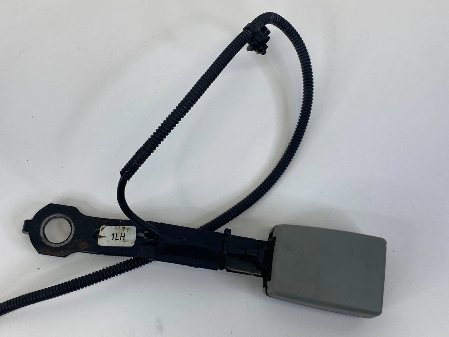 2011-2013 KIA FORTE SEDAN FRONT LEFT DRIVER SIDE SEAT BELT BUCKLE 88830-1M50080