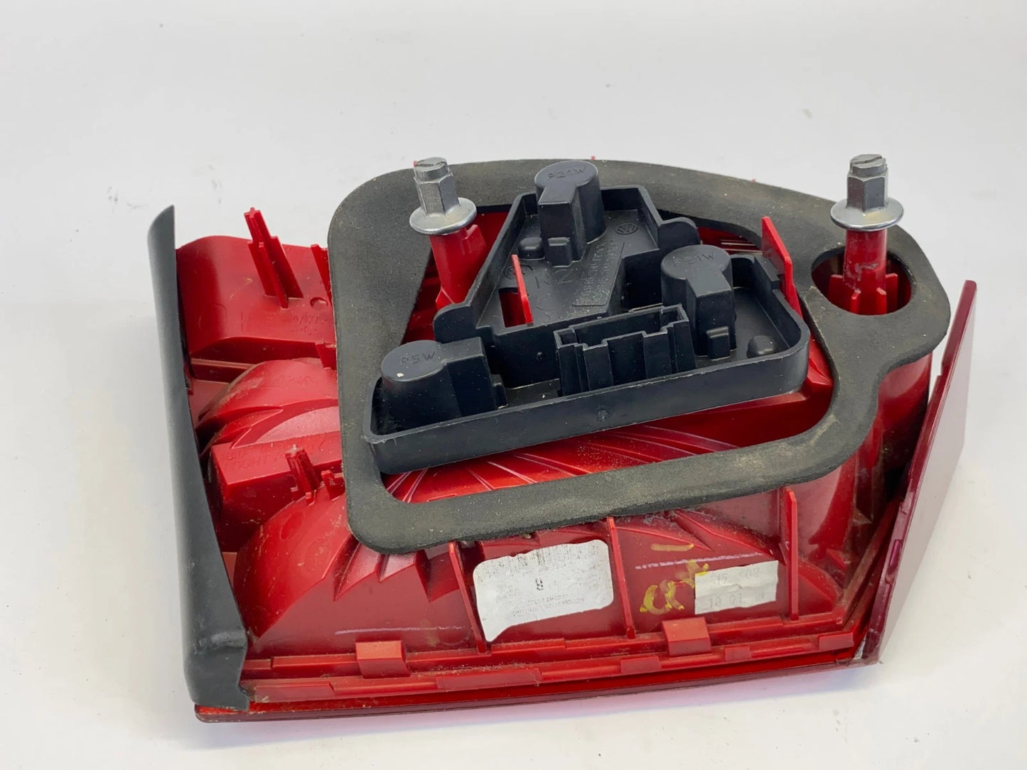 2011-2014 VOLKSWAGEN JETTA TAILLIGHT INNER REAR RIGHT PASSENGER SIDE OEM FACTORY