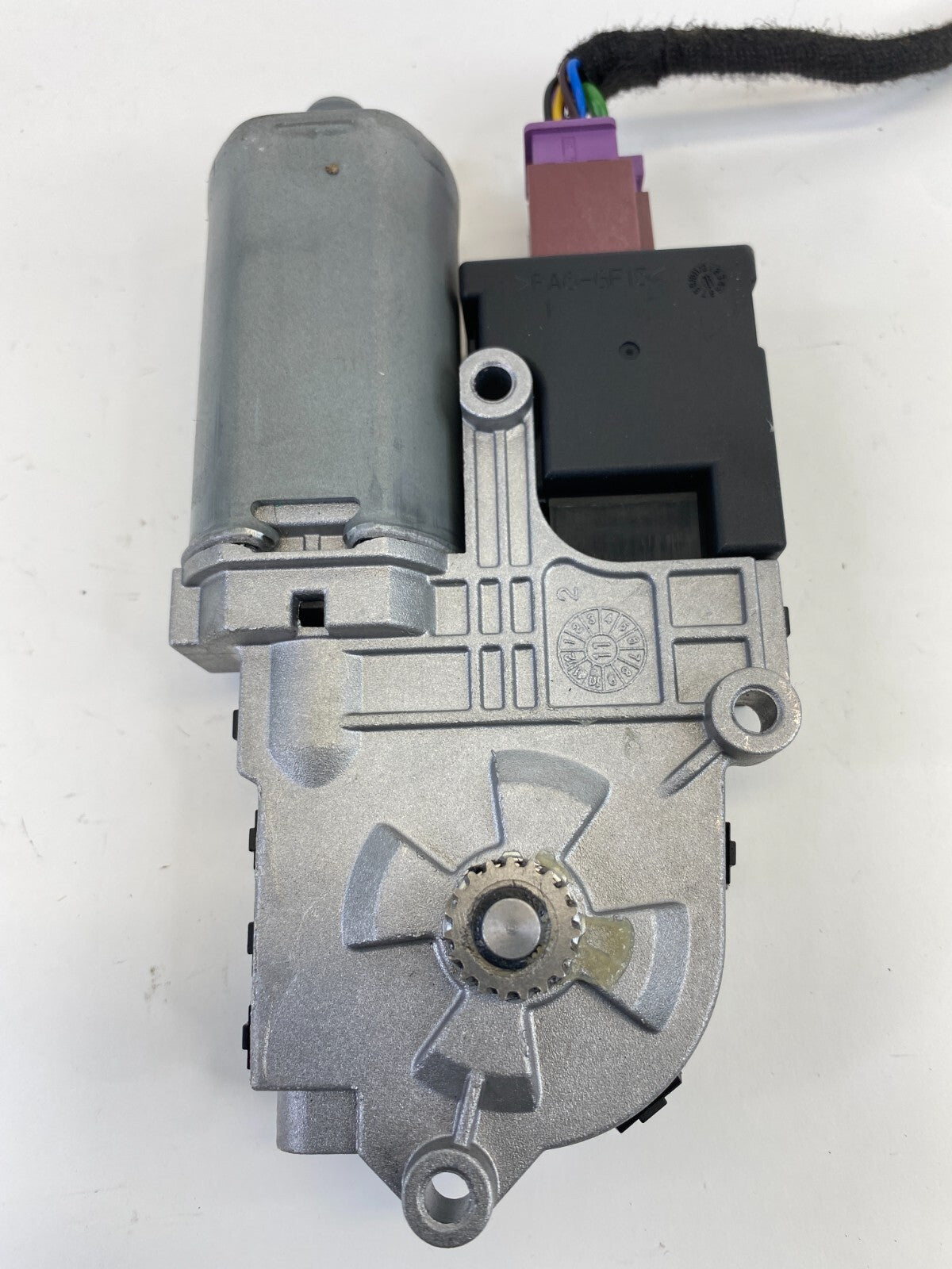 2006-2016 Mercedes-Benz E350 SEDAN Sunroof Sun Roof Motor A2188200142 OEM