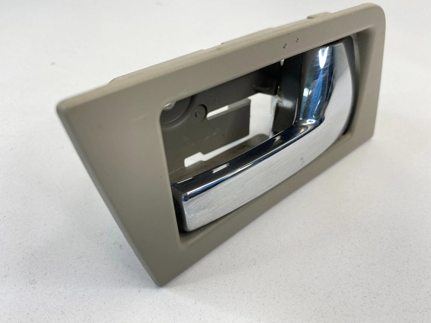 2008-2011 MERCURY MARINER REAR RIGHT SIDE INTERIOR DOOR HANDLE 8KL84-78266B34-A