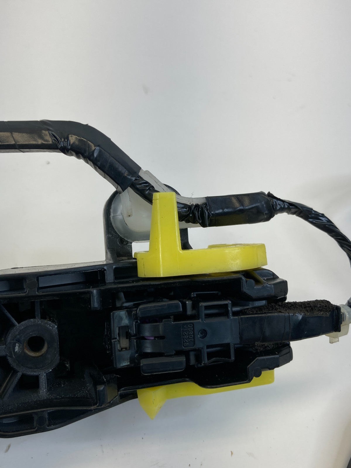 10-15 Toyota Prius Front Right Side Exterior Outer Door Handle 89746-47040 OEM