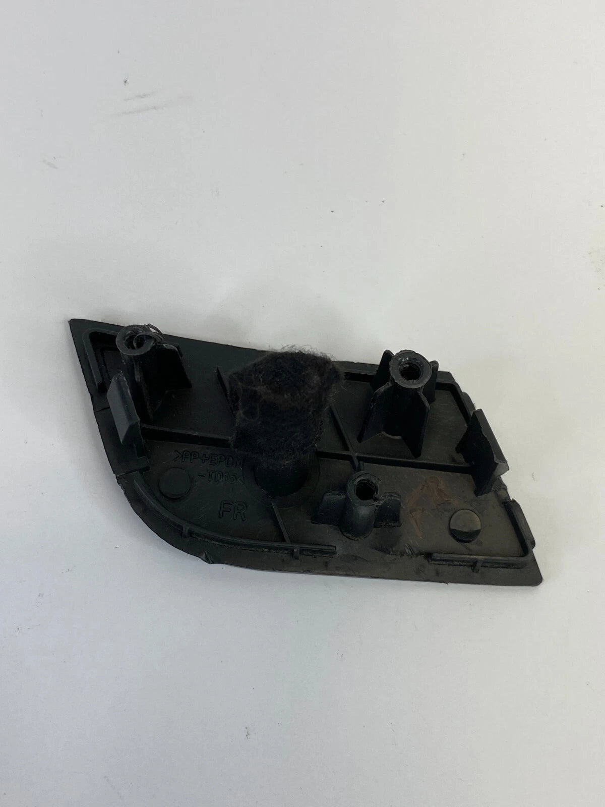 2007-2011 CHEVROLET AVEO FRONT RIGHT PASSENGER DOOR HANDLE BEZEL COVER TRIM CAP