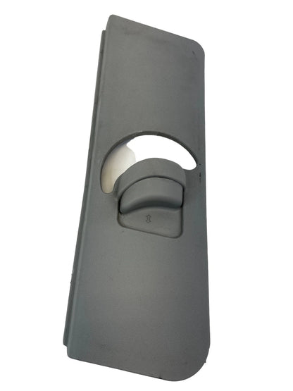 2006-2011 HYUNDAI ACCENT SEDAN FRONT LEFT SEAT BELT ADJUSTER COVER 85833-1E100