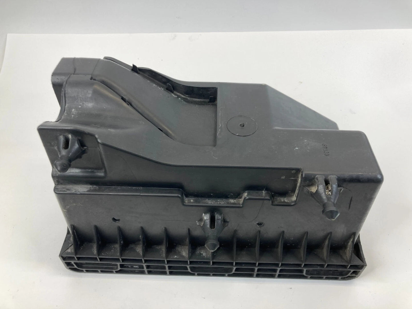 2007 2008 2009 DODGE CALIBER 2.0L L4 16V AIR INTAKE CLEANER BOX LOWER COVER OEM