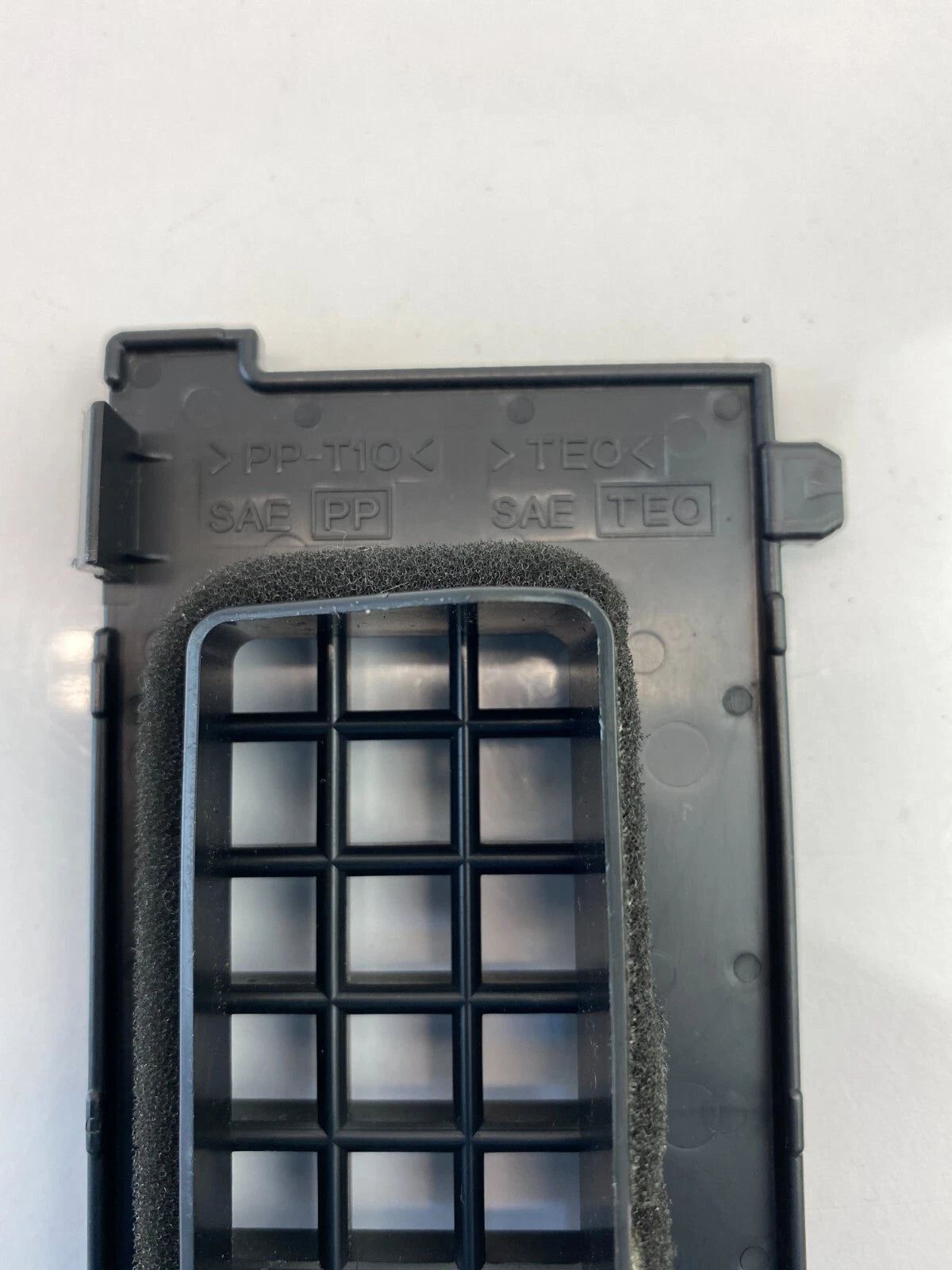 2005 2006 INFINITI G35 REAR CENTER CONSOLE INNER AC VENT GRILLE COVER 96912AC700