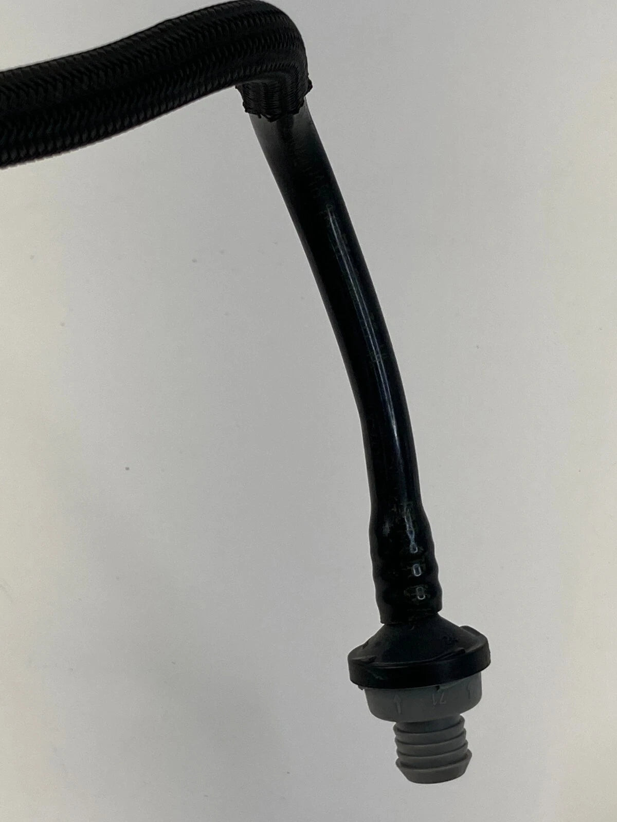 2017-2020 FORD FUSION HYBRID BRAKE VACUUM SUPPLY MANIFOLD HOSE DG98-9C490-AF