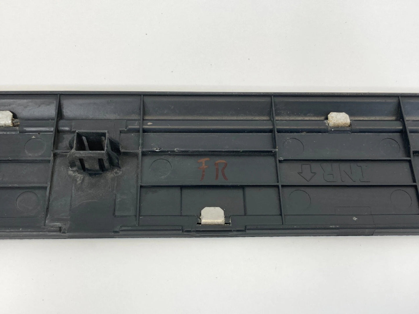 2009-2014 NISSAN MAXIMA FRONT RIGHT SIDE DOOR SILL SCUFF STEP PLATE TRIM OEM