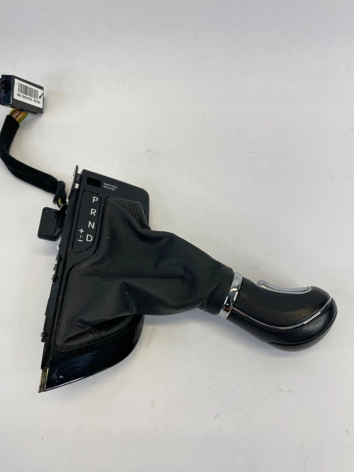 2011-2015 HYUNDAI SONATA A/T SHIFT SHIFTER KNOB & BOOT BEZEL 84642-3Q100 OEM