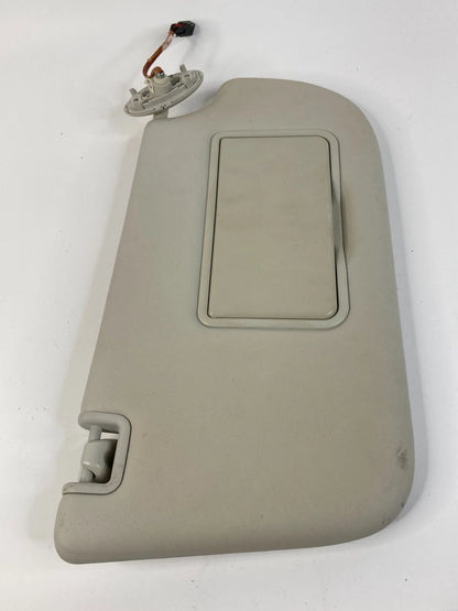 2013-2018 FORD FOCUS RIGHT PASSENGER SUNVISOR SUN VISOR W/ ILLUMINATED MIRROR