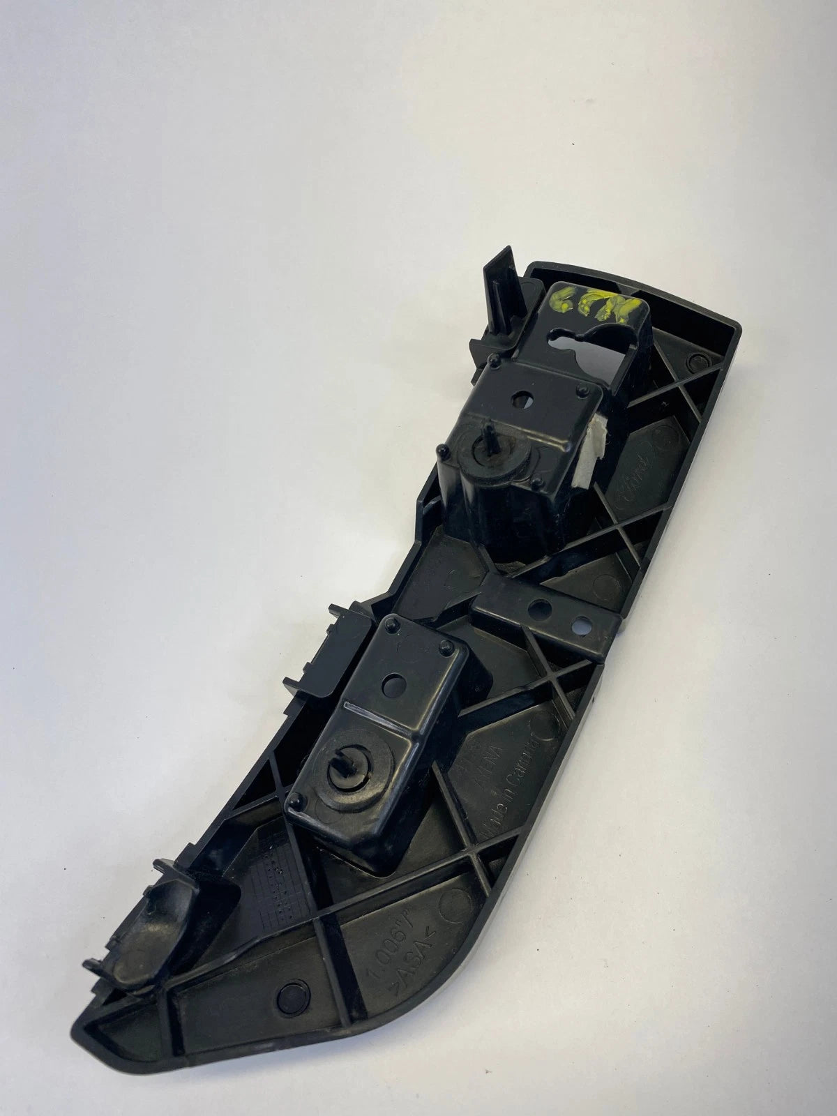 2015-2018 FORD EDGE REAR BUMPER MOUNTING OUTER SUPPORT BRACKET RIGHT OEM FACTORY