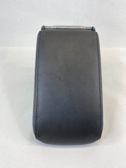 2013-2016 Volkswagen Jetta Center Console Armrest Arm Rest Cover Lid 5C6-864-207