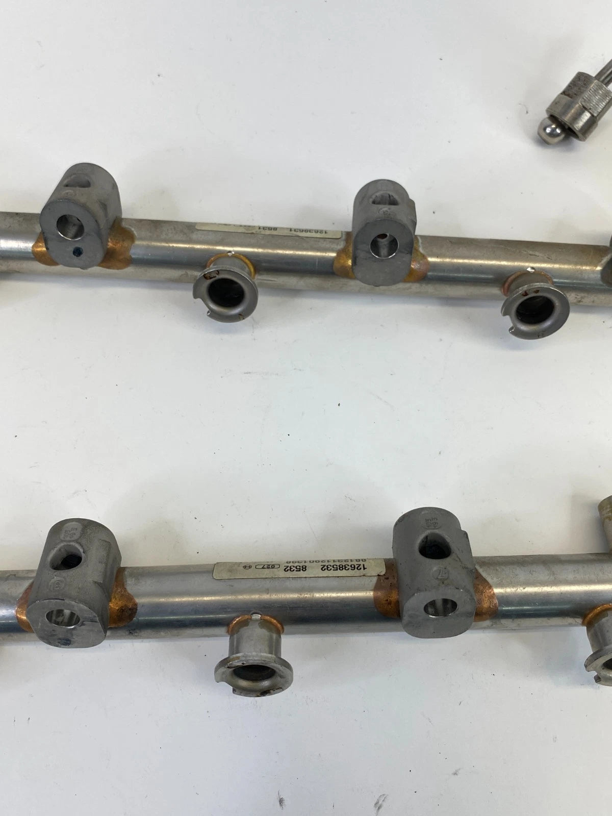 2009-2017 Traverse Enclave 10 11 LaCrosse 3.6L V6 Fuel Injection Rail SET OEM