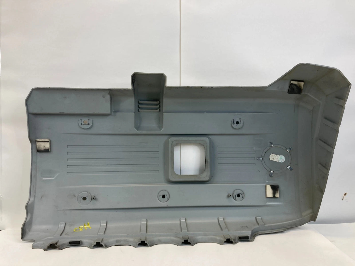 2006 2007 BMW 525i 530I ENGINE UPPER COVER SHIELD COIL TRIM PANEL OEM