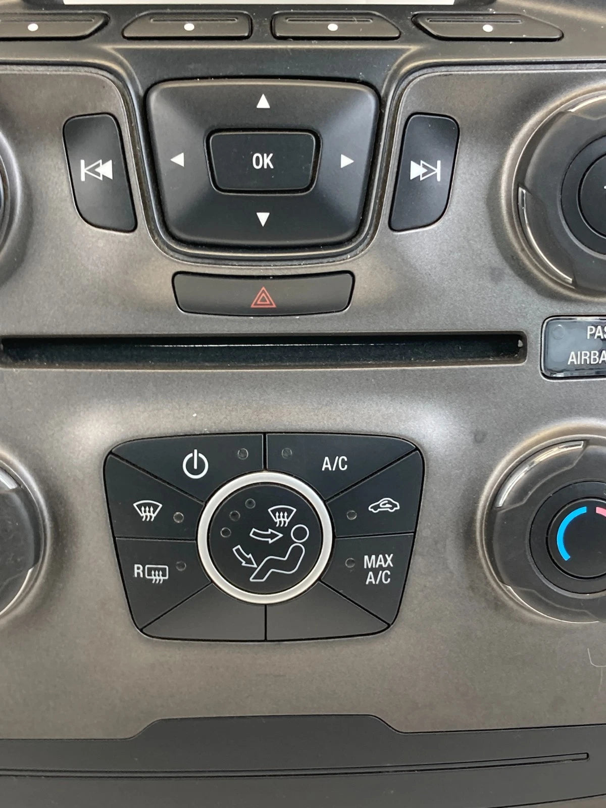 13-15 FORD INTERCEPTOR UTILITY RADIO CLIMATE CONTROL PANEL TRIM EB5T-18A802-DA