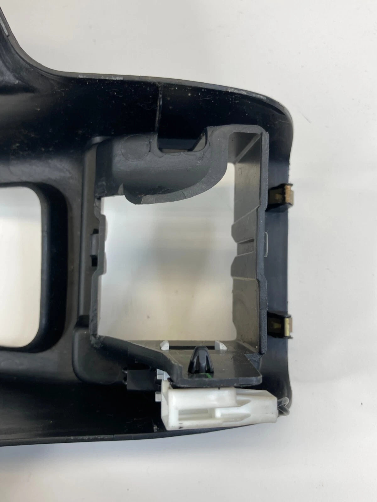 01-04 NISSAN PATHFINDER CENTER CONSOLE BRAKE HANDLE COVER BEZEL TRIM 969414W400