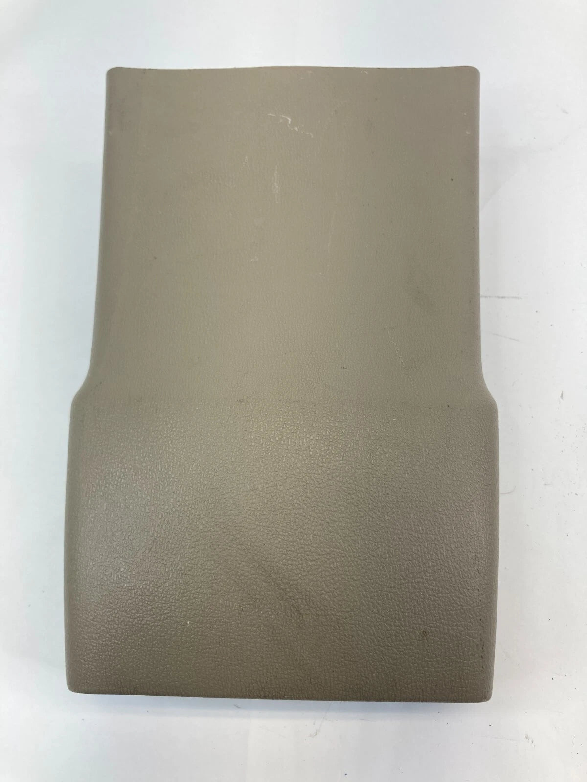 2007 2008 2009 HYUNDAI ELANTRA REAR CENTER CONSOLE COVER CAP TRIM 84681-2H000