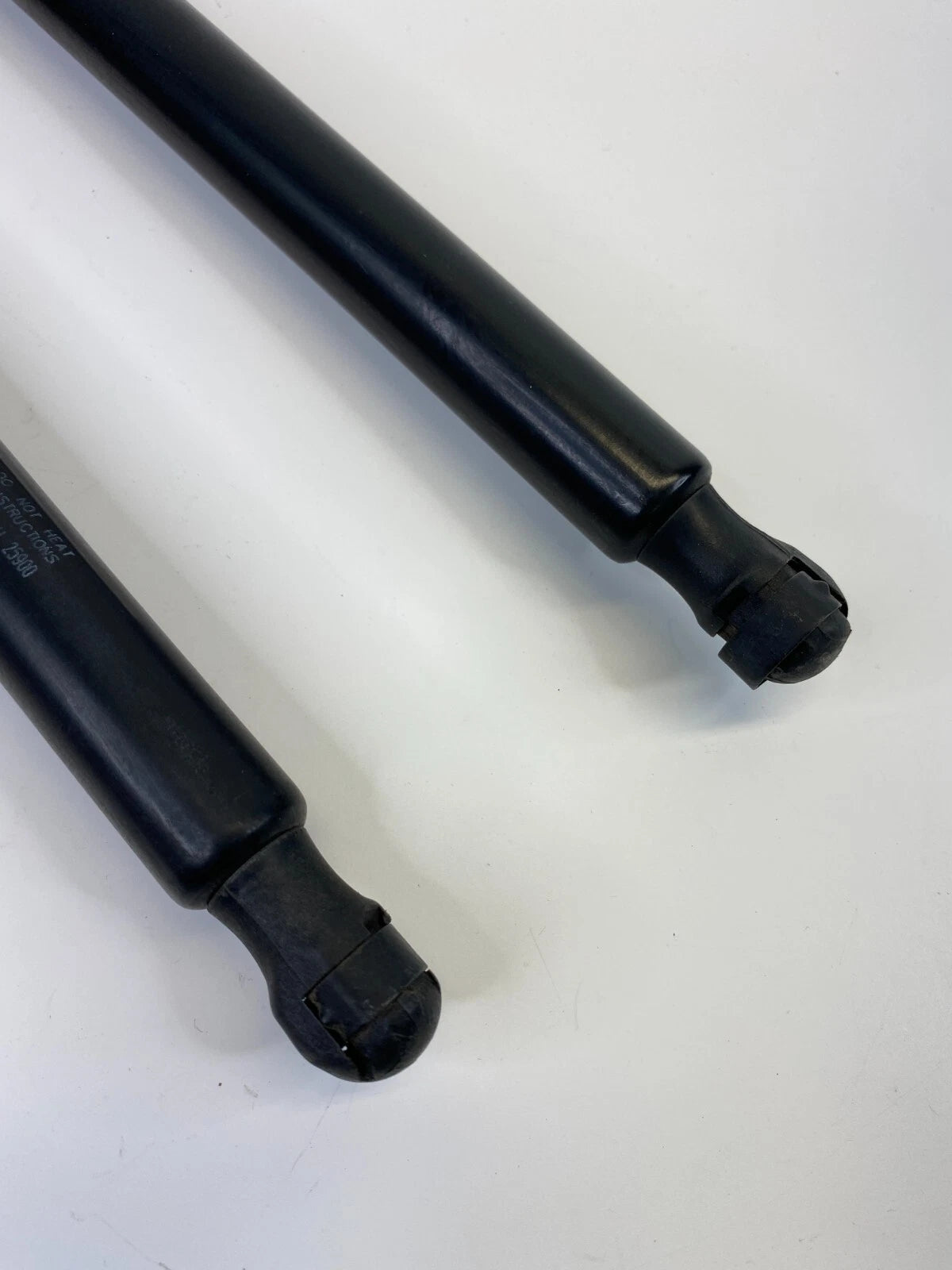09-17 CHEVY TRAVERSE REAR LIFTGATE SUPPORT SHOCK STRUT LIFT CYLINDER SG230113