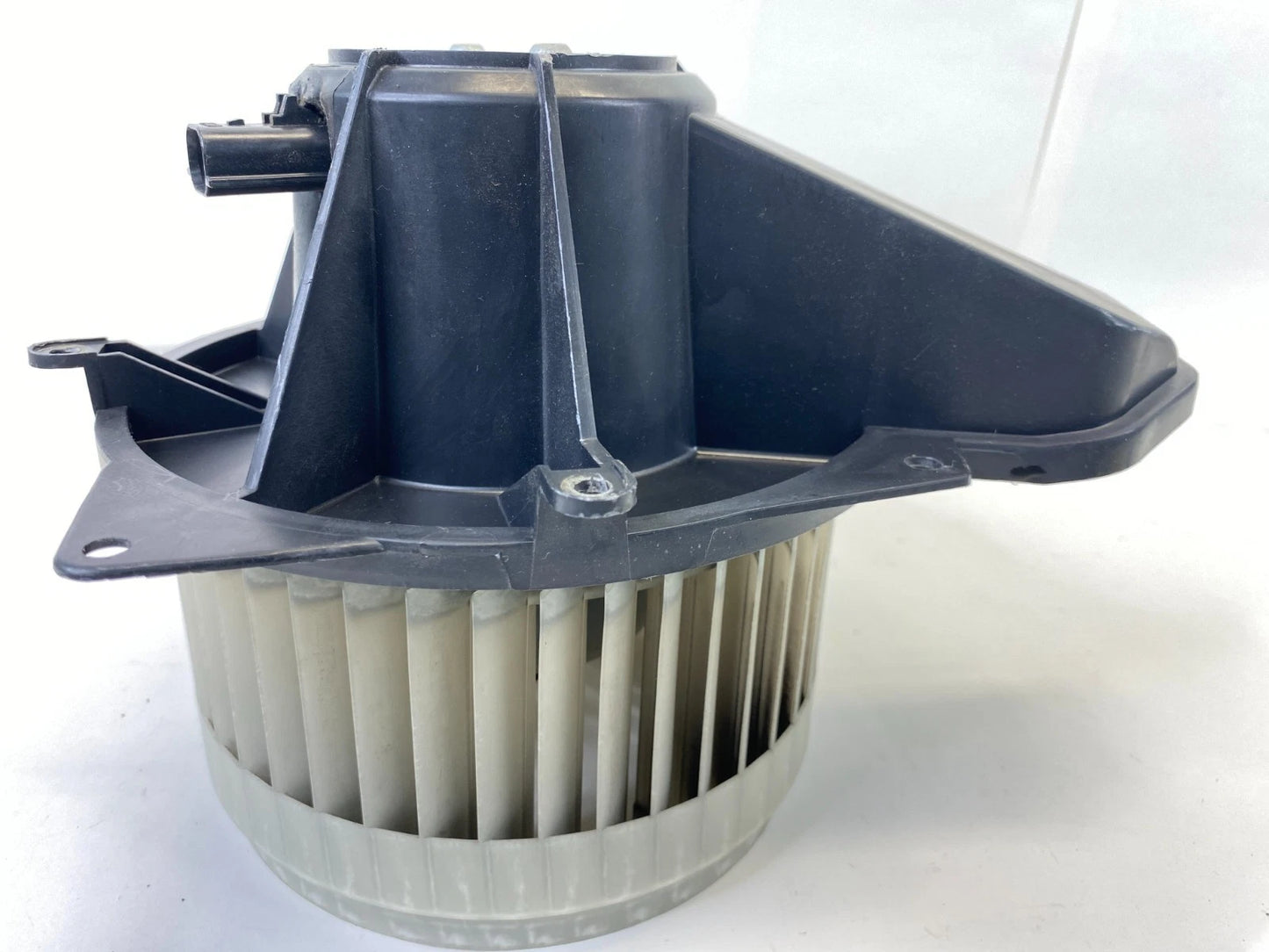 05-07 CHRYSLER 300 AC HEATER BLOWER MOTOR FAN UNIT ASSEMBLY OEM FACTORY 9405315