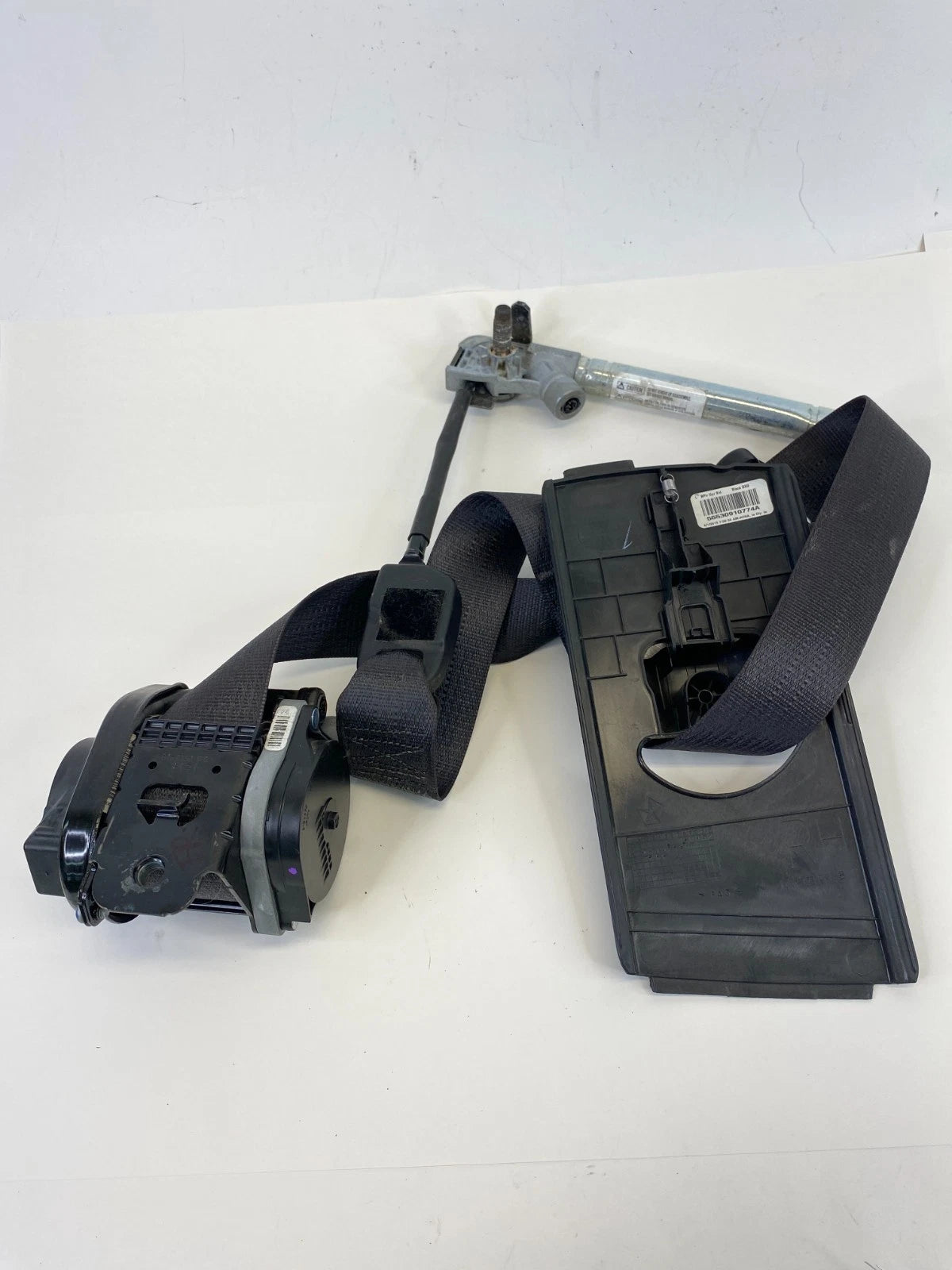 2013 2014 2015 DODGE DART FRONT RIGHT PASSENGER SEAT BELT RETRACTOR P1SV72DX9AD