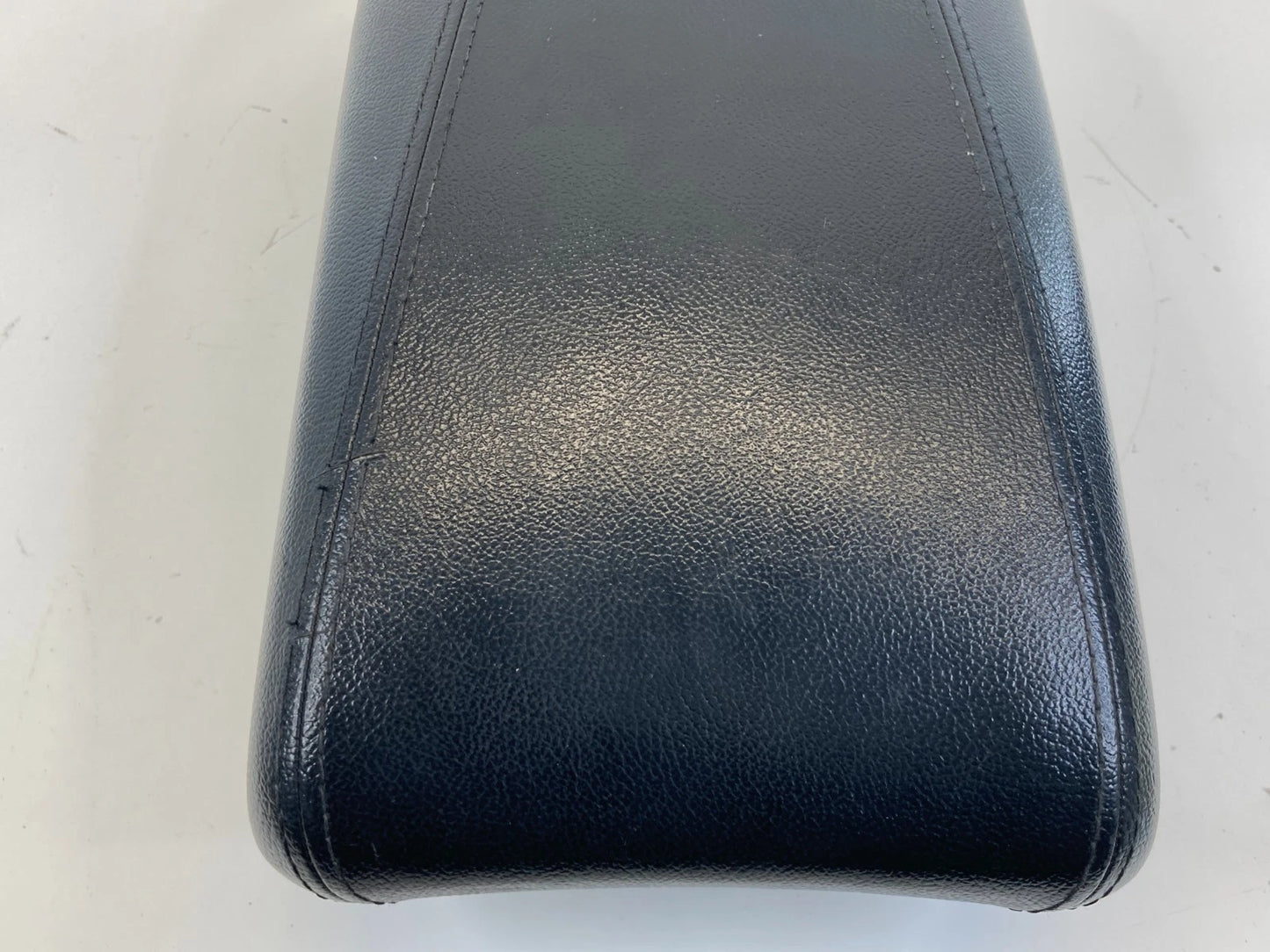 2011-2015 HYUNDAI SONATA CENTER CONSOLE ARM REST ARMREST LID STORAGE OEM