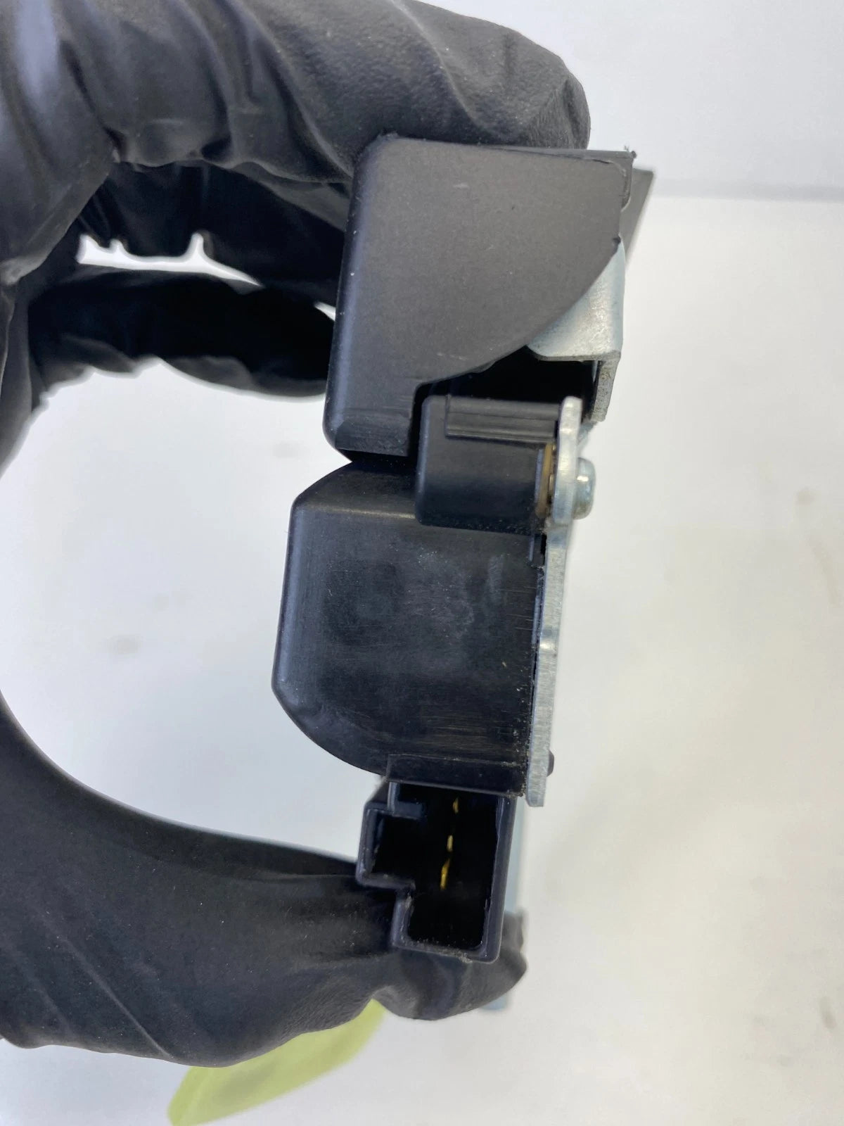 2010-2013 SUZUKI KIZASHI REAR TRUNK LID LOCK LATCH ACTUATOR ASSEMBLY OEM