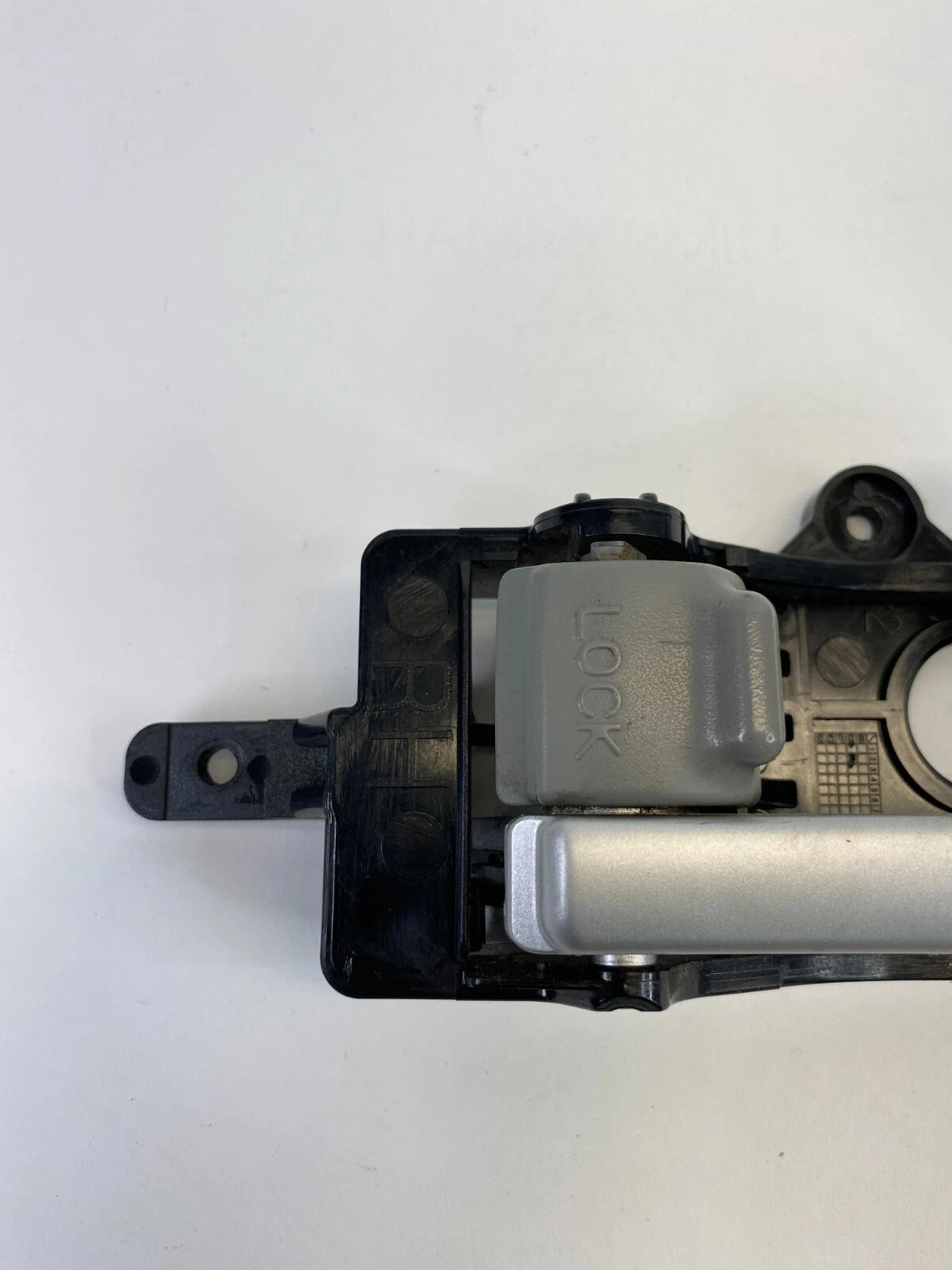2007-2009 HYUNDAI SANTA FE FRONT RIGHT PASSENGER INNER DOOR HANDLE 82623-CM000