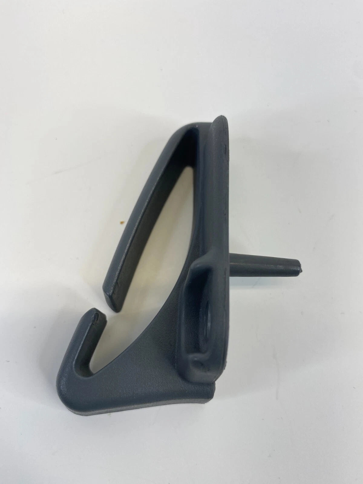 2011-2016 HYUNDAI ELANTRA REAR SEAT HEADREST HEAD REST GUIDE SLEEVE L0263160 OEM