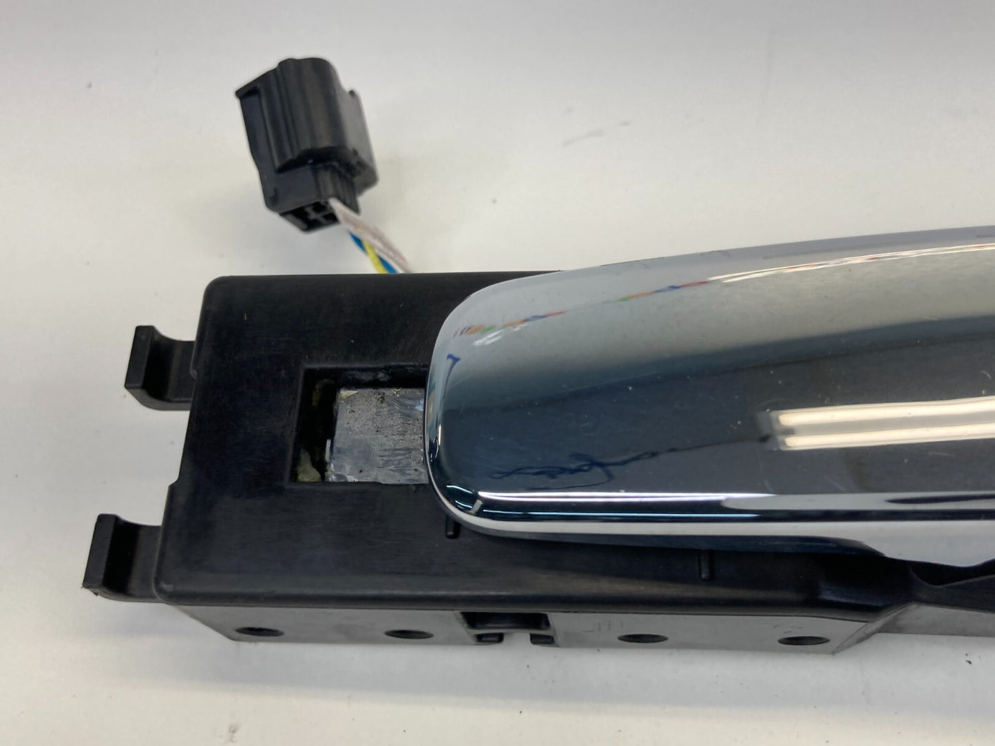 08 09 10 11 12 13 Nissan Rogue Front Right Side Exterior Door Handle Assy OEM