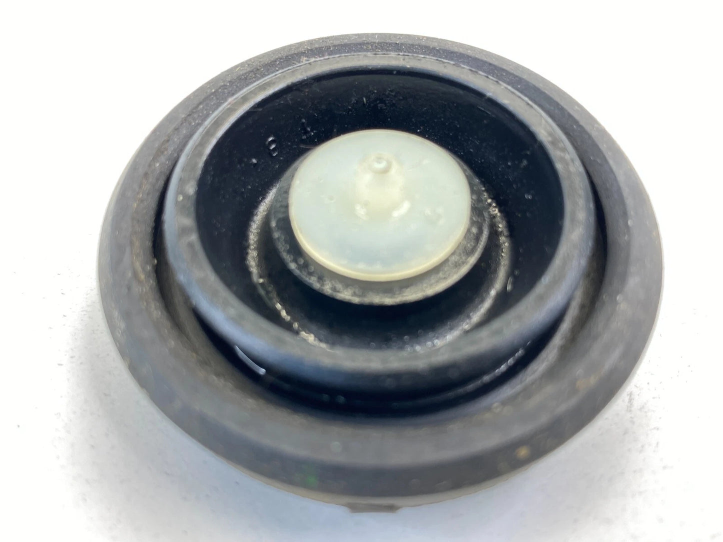 2008 08 SCION XB 2.4L L4 BRAKE FLUID MASTER CYLINDER CAP RESERVOIR TANK OEM