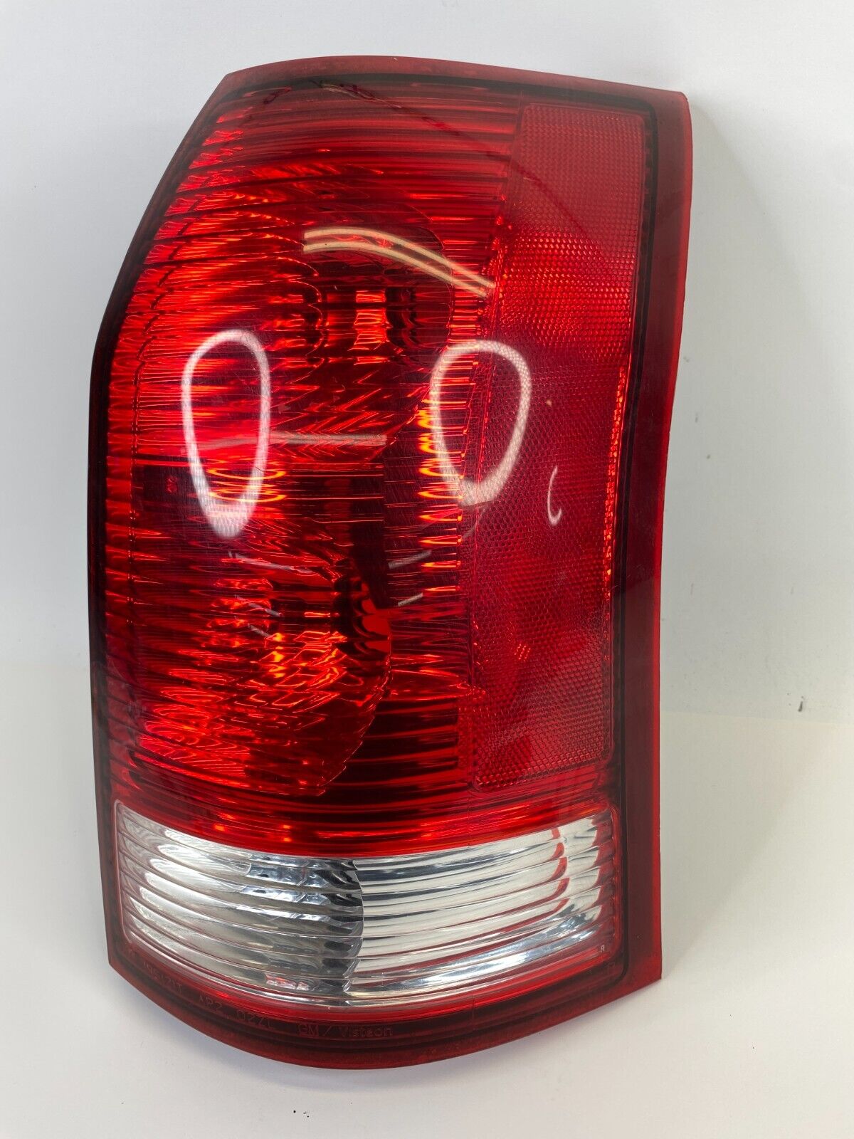 2002-2007 Saturn Vue Right Side Tail Light Taillight Taillamp 22711438 OEM