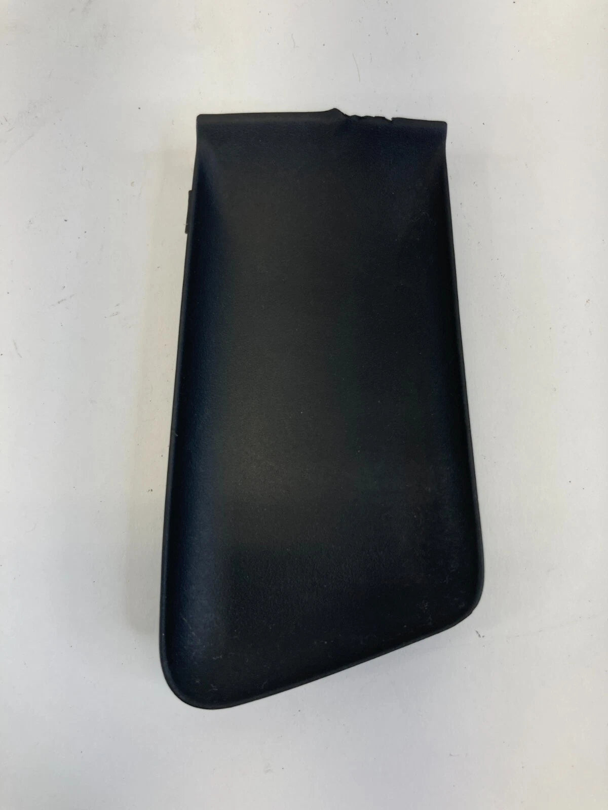 2011-2014 HYUNDAI SONATA FRONT RIGHT INTERIOR DOOR HANDLE SCREW CAP COVER ASSY