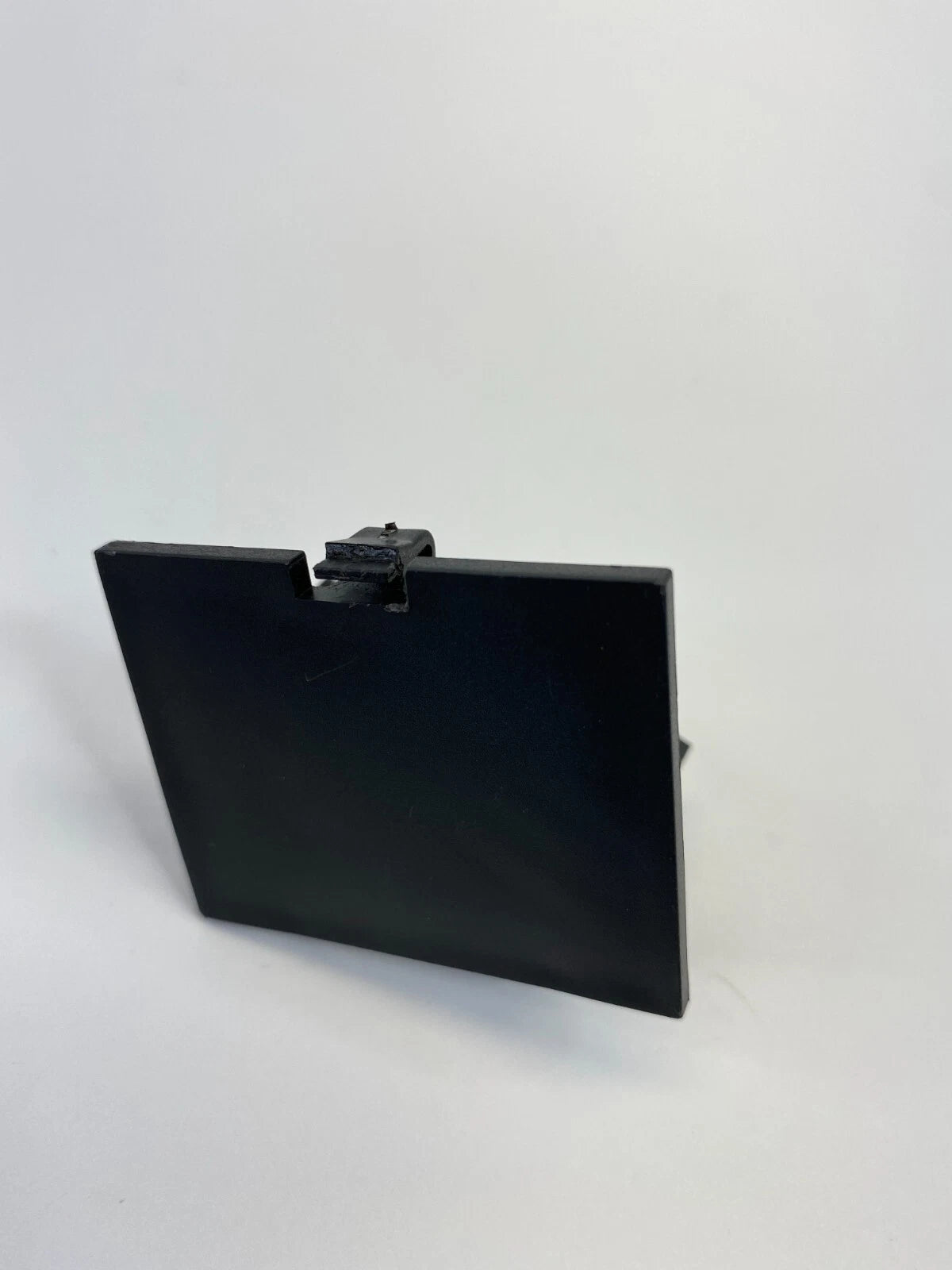 2004 2005 2006 2007 BMW 530I 525I DASH GLOVE BOX HOLDER CAP TRIM 7121920 OEM