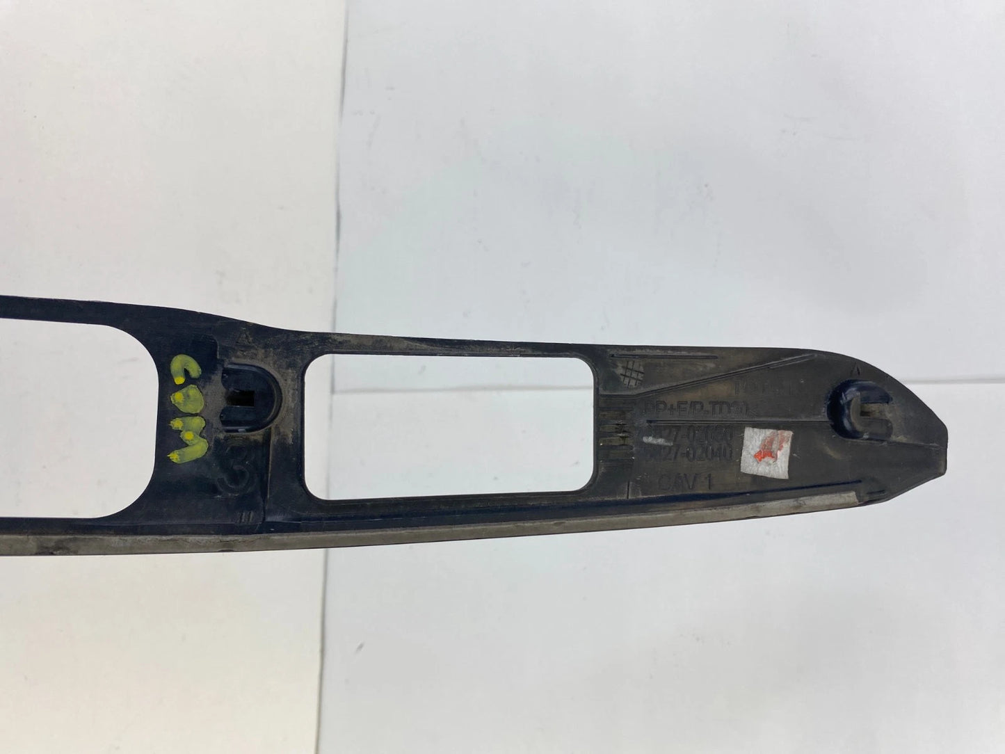 14-19 TOYOTA COROLLA REAR TRUNK TRIM GARNISH LICENSE PLATE PANEL OEM 7582702030