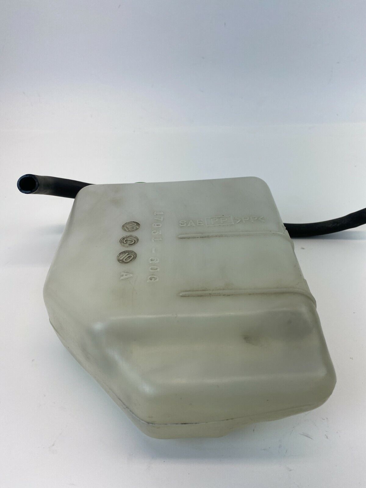 2002-2007 Suzuki Aerio Radiator Coolant Reservoir Tank Assembly 17931-60G OEM