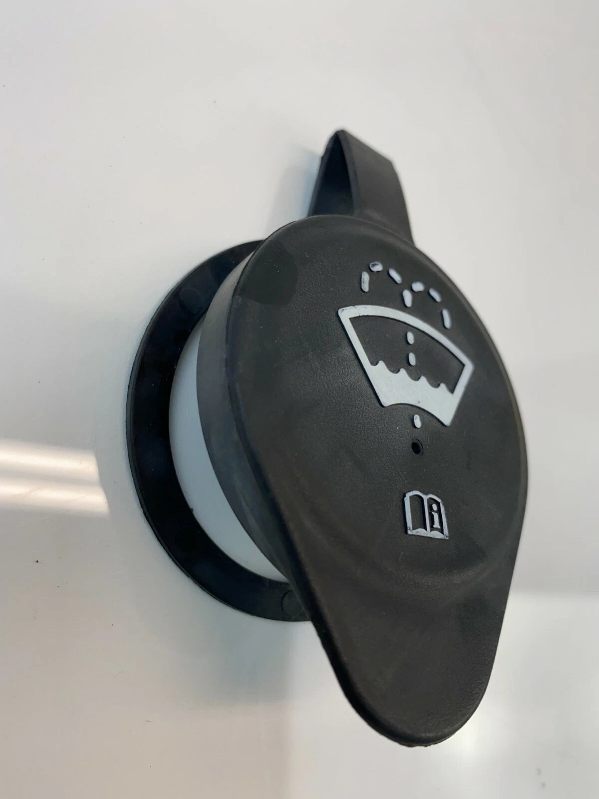 2005-2009 CHEVROLET CHEVY EQUINOX WINDSHIELD WASHER FLUID RESERVOIR CAP LID OEM
