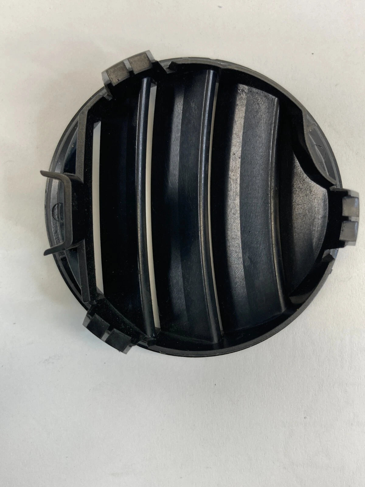 12-15 VOLKSWAGEN PASSAT FRONT LEFT DASH UPPER DEFROST VENT GRILLE 561819705 OEM