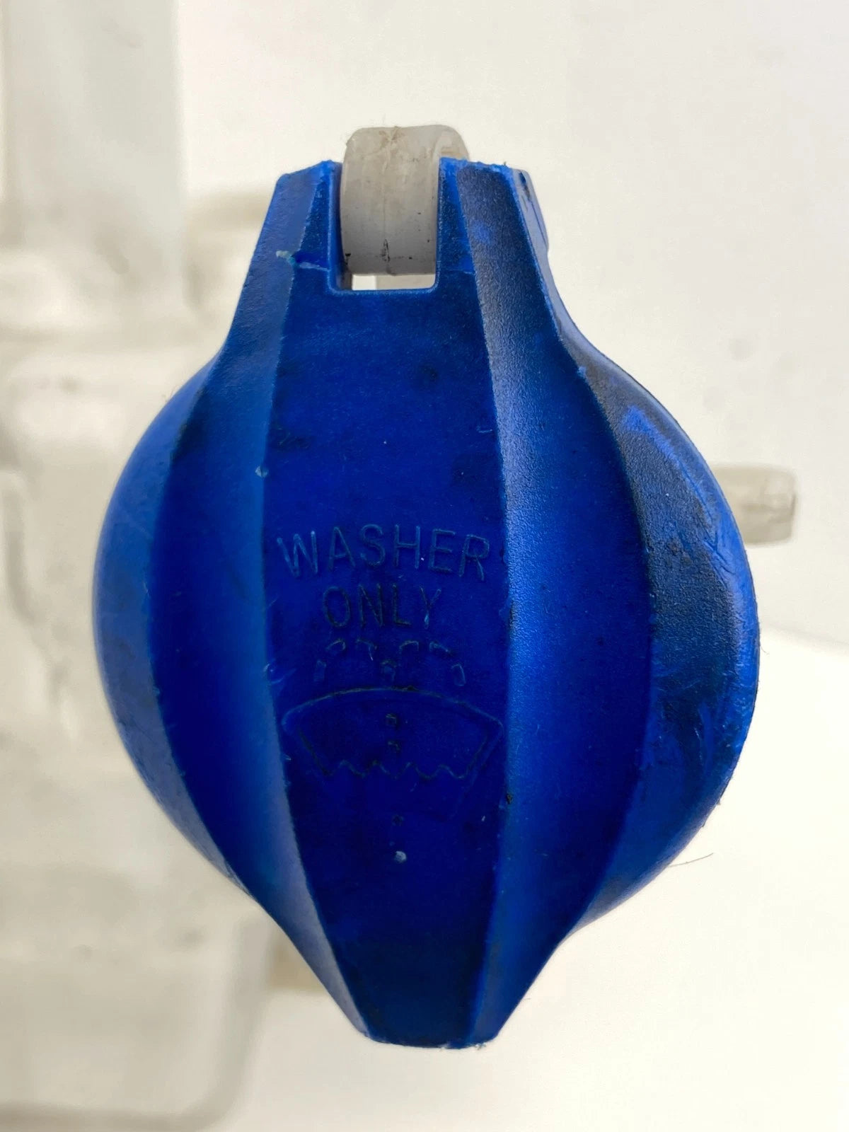 10-16 2010-2016 Buick LaCrosse Windshield Washer Fluid Reservoir Bottle OEM