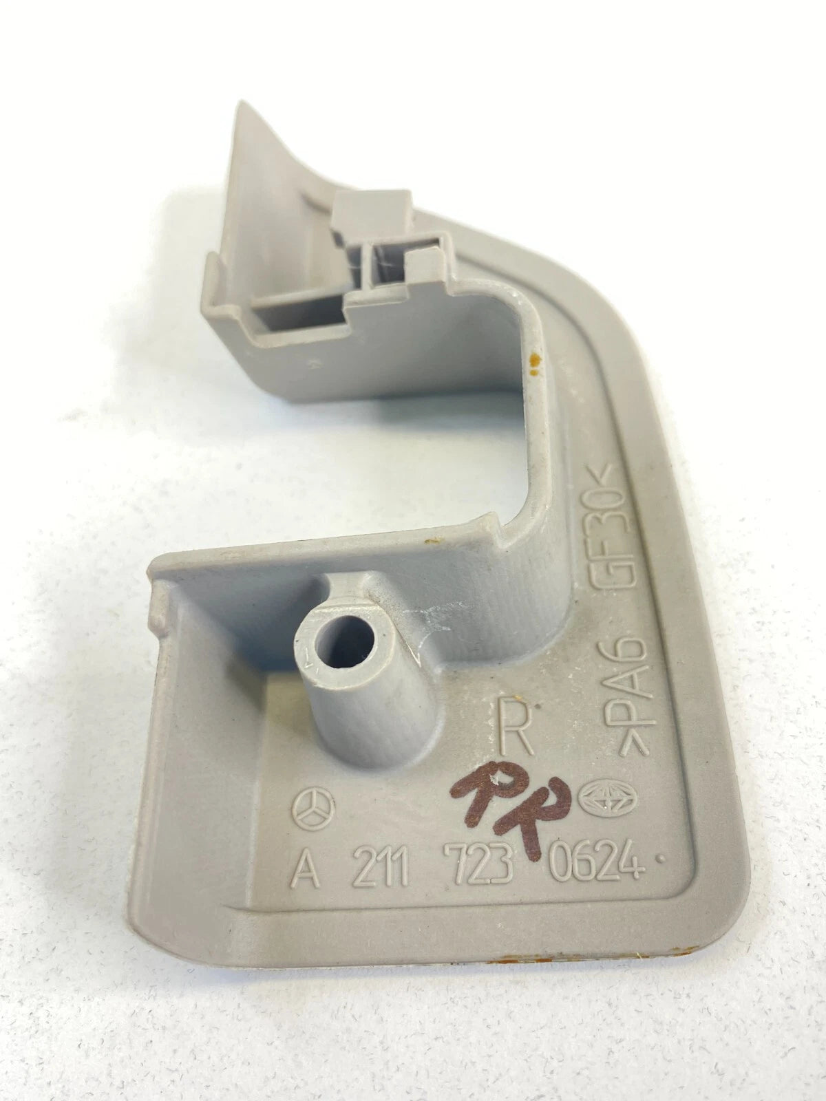03-06 MERCEDES-BENZ E500 REAR RIGHT DOOR LOCK EDGE COVER TRIM A2117230624 OEM