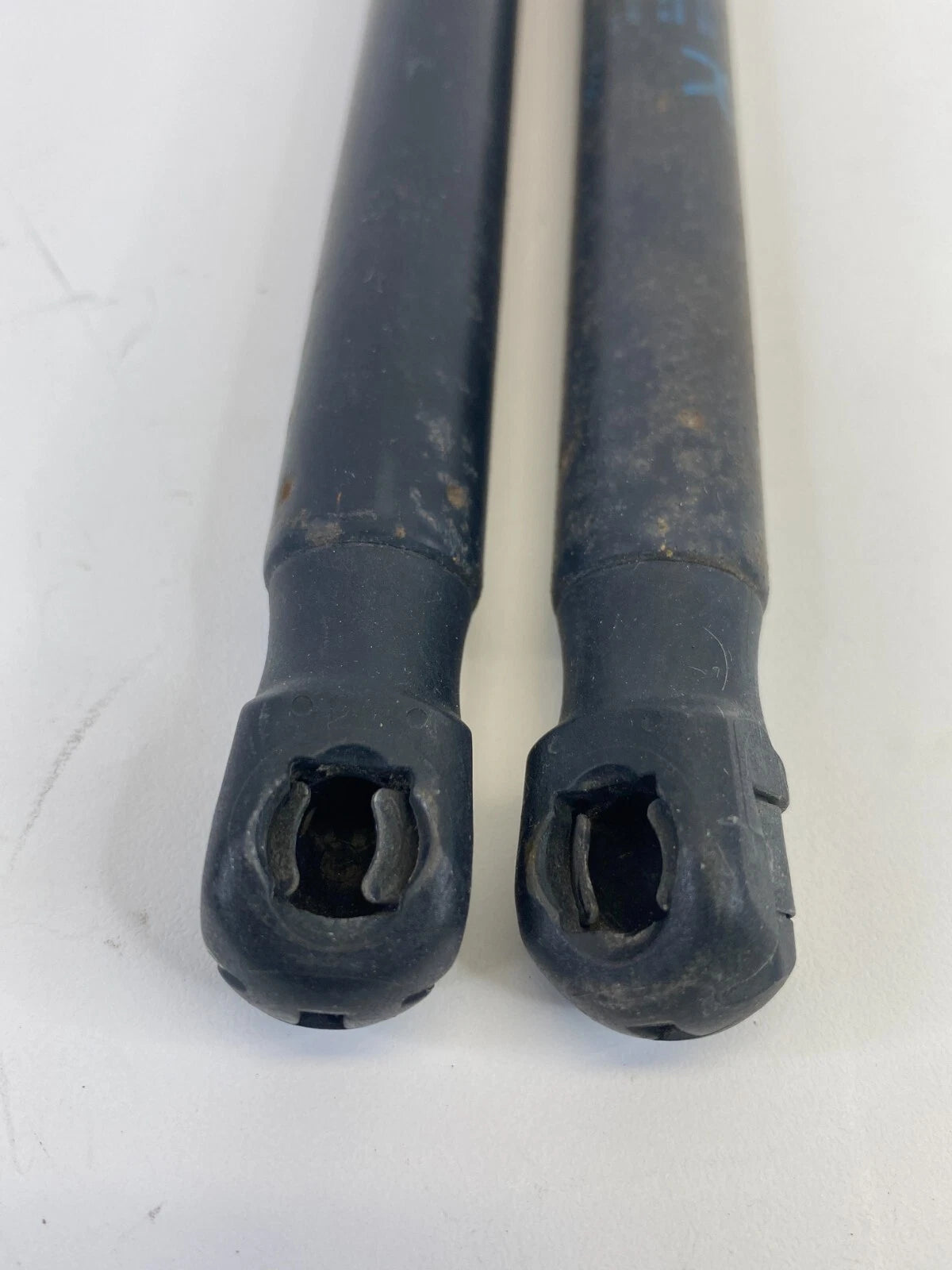 2008-2014 MINI COOPER CLUBMAN TRUNK HATCH LIFT SUPPORT CYLINDER SHOCK STRUT SET