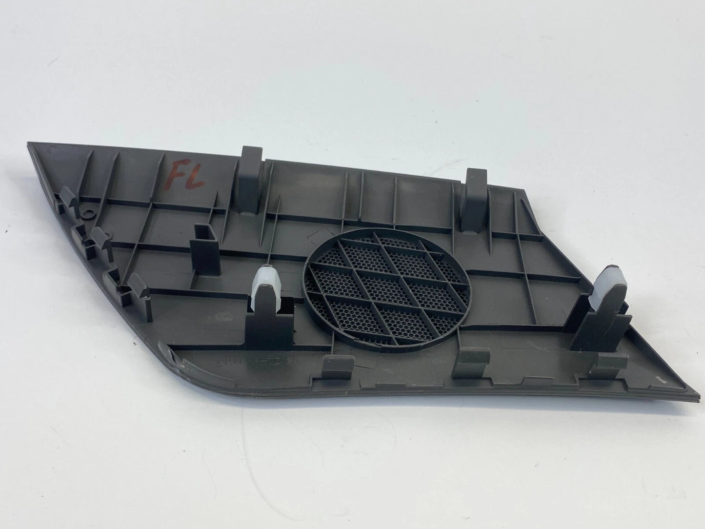 07-11 TOYOTA CAMRY FRONT LEFT DASH SPEAKER TWEETER GRILLE COVER TRIM 55472-06020