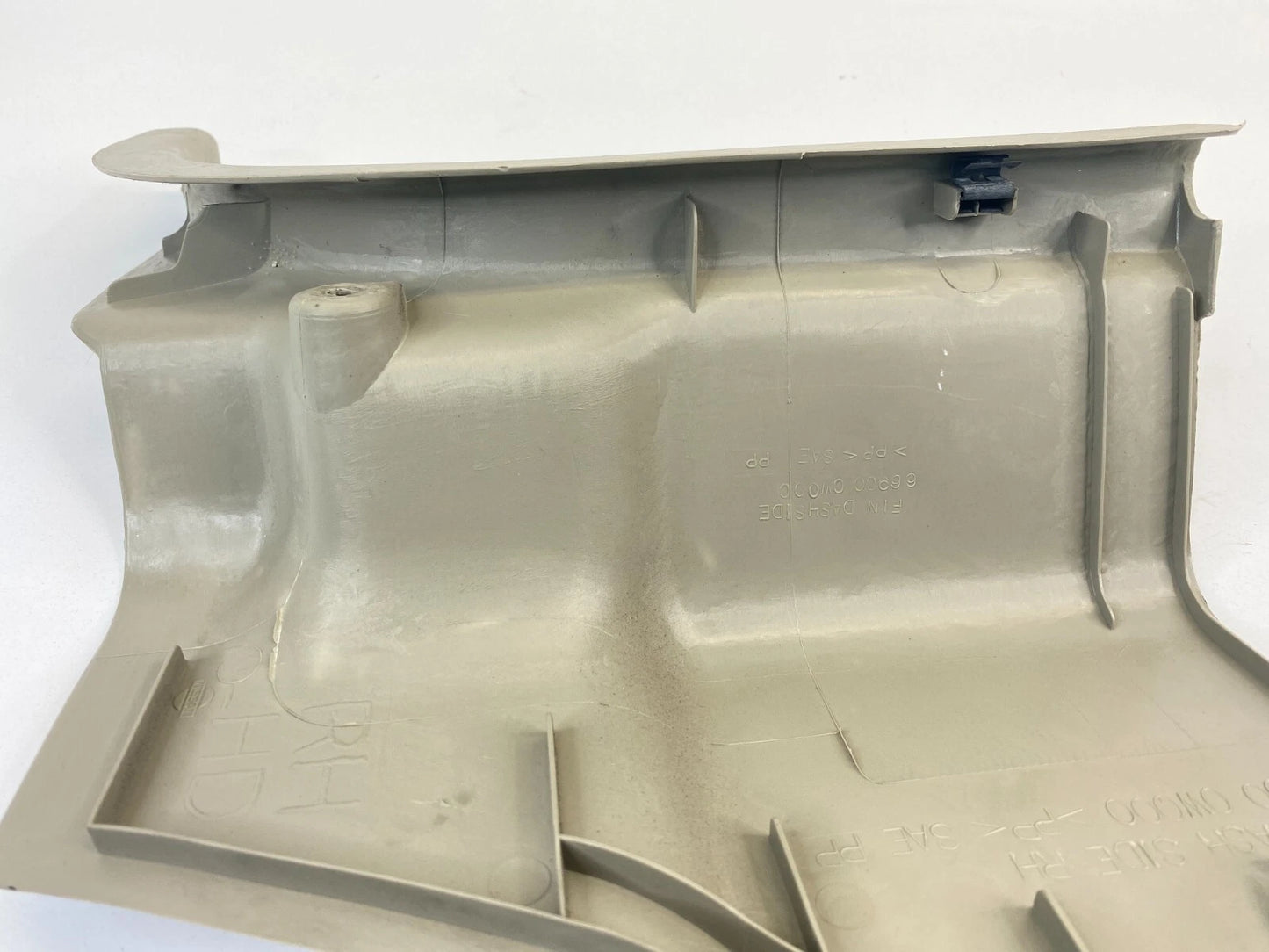 1997-2003 INFINITI QX4 RIGHT PASSENGER SIDE LOWER KICK PANEL TRIM 66900-0W000