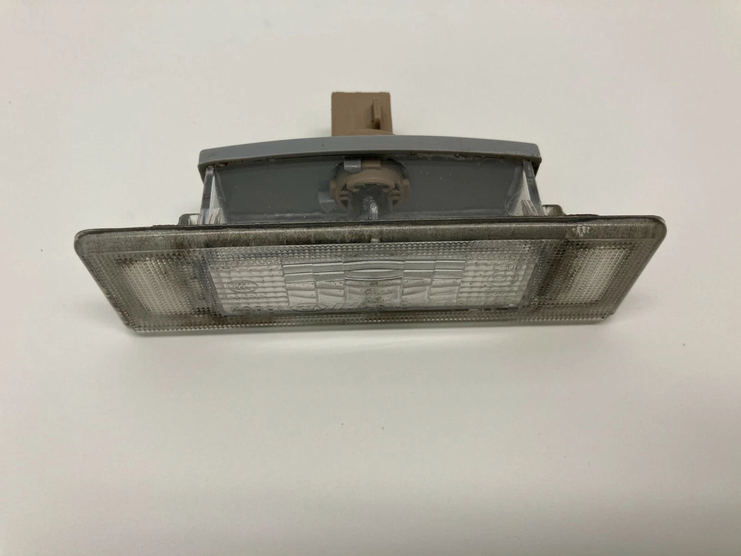 2011-2015 KIA OPTIMA HYBRID LEFT LICENSE PLATE LIGHT LAMP ASSEMBLY 92501-2G0 OEM