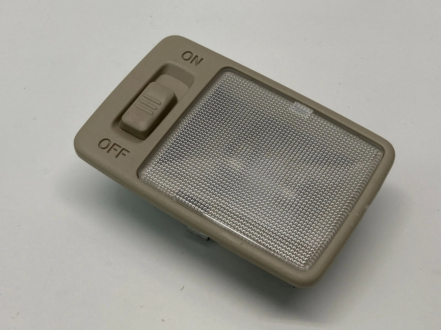 2004 2005 2006 2007 2008 2009 TOYOTA PRIUS OVERHEAD DOME MAP LIGHT LAMP ASSEMBLY