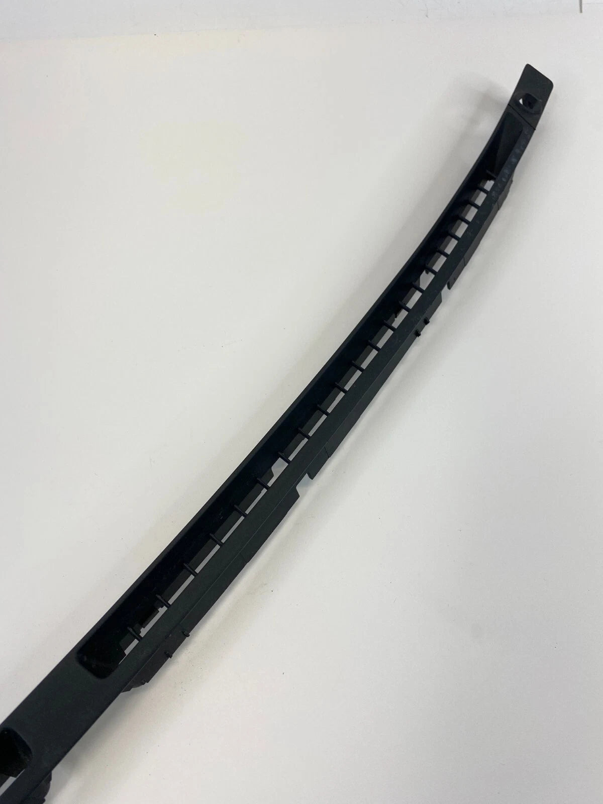 1997-2001 LEXUS ES300 INSTRUMENT PANEL A/C VENT DEFROST COVER GRILL 55981-33060