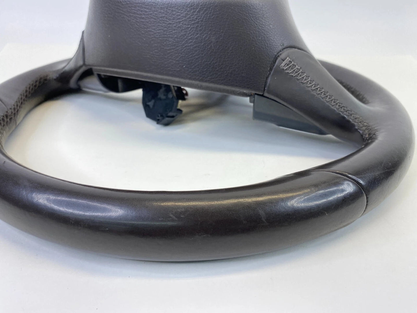 11-17 VOLKSWAGEN TOUAREG STEERING WHEEL W/ MULTIFUNCTIONAL SWITCHES 7P6-419-091