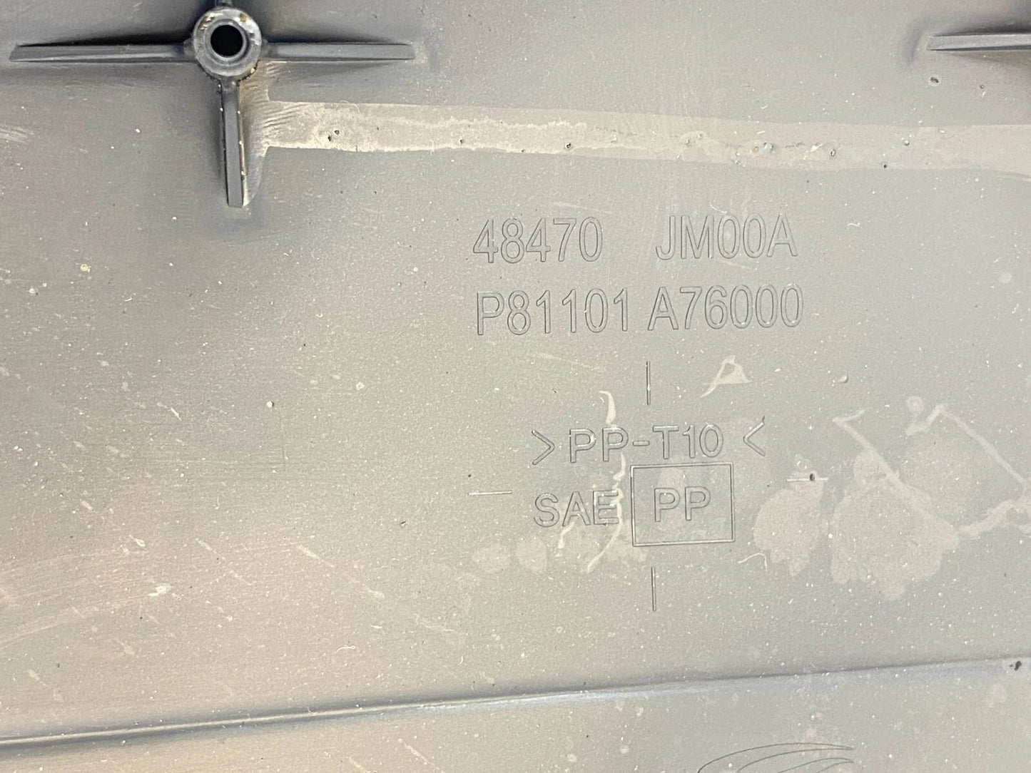 2008-2013 NISSAN ROGUE STEERING COLUMN UPPER TRIM SHROUD COVER 48470-JM00A OEM