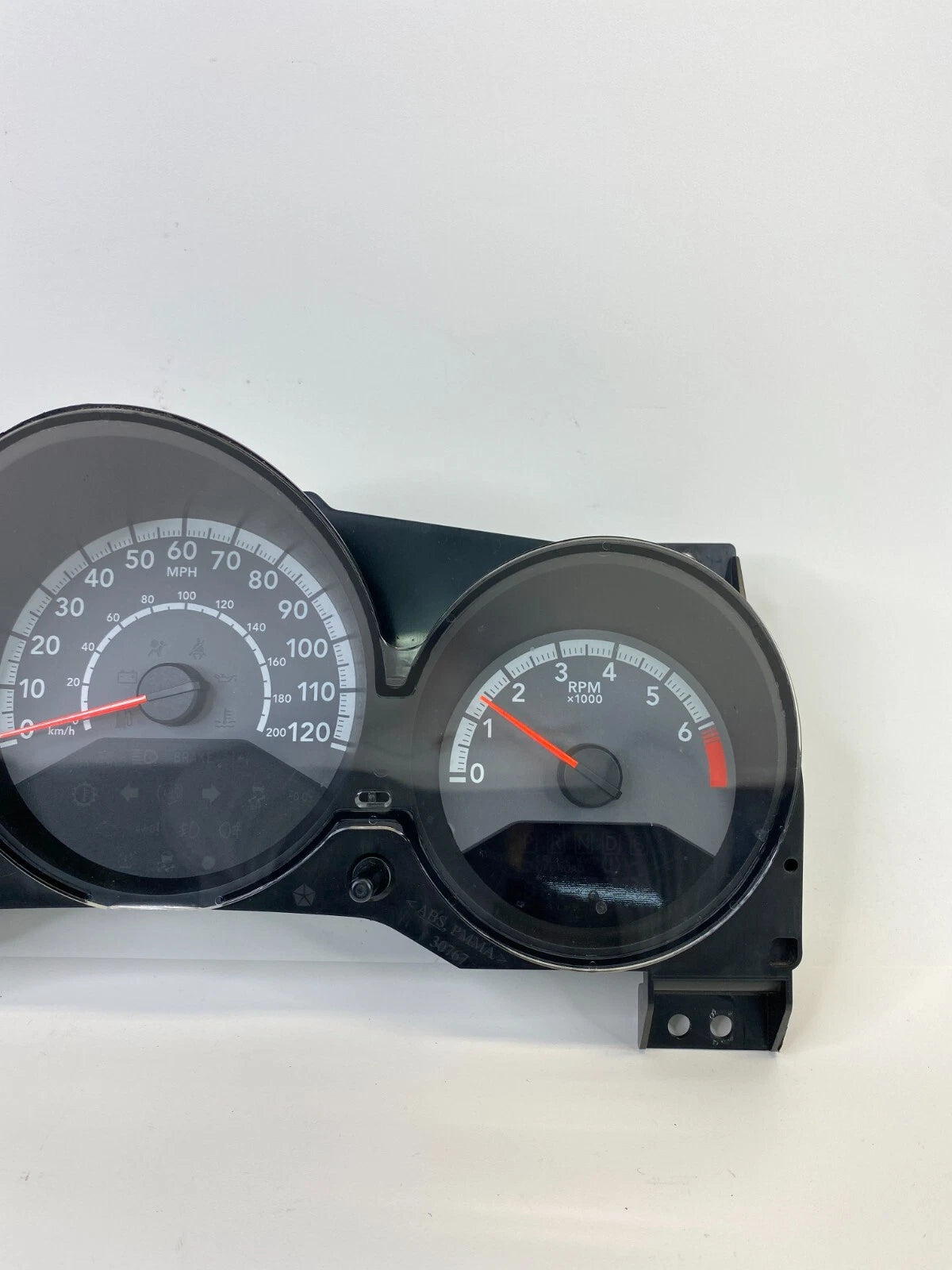 2011 2012 DODGE CALIBER SPEEDOMETER CLUSTER GAUGES 132.158 MILES 68087323AB OEM