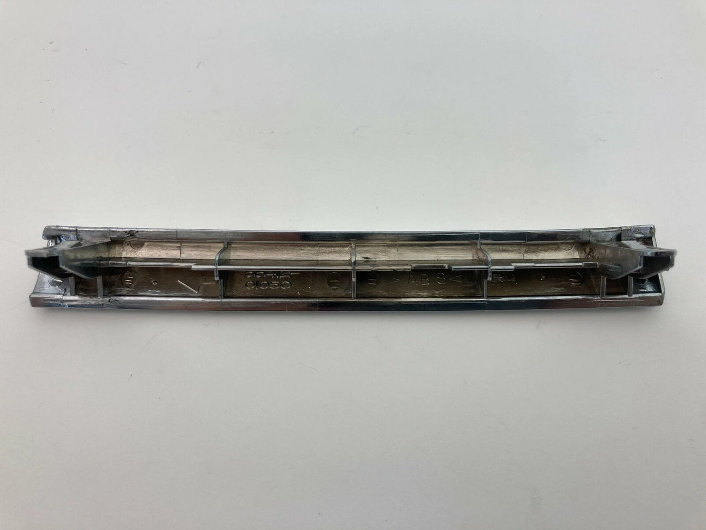 03-08 TOYOTA MATRIX RIGHT DASH CENTER INSTRUMENT PANEL SIDE TRIM CHROME OEM