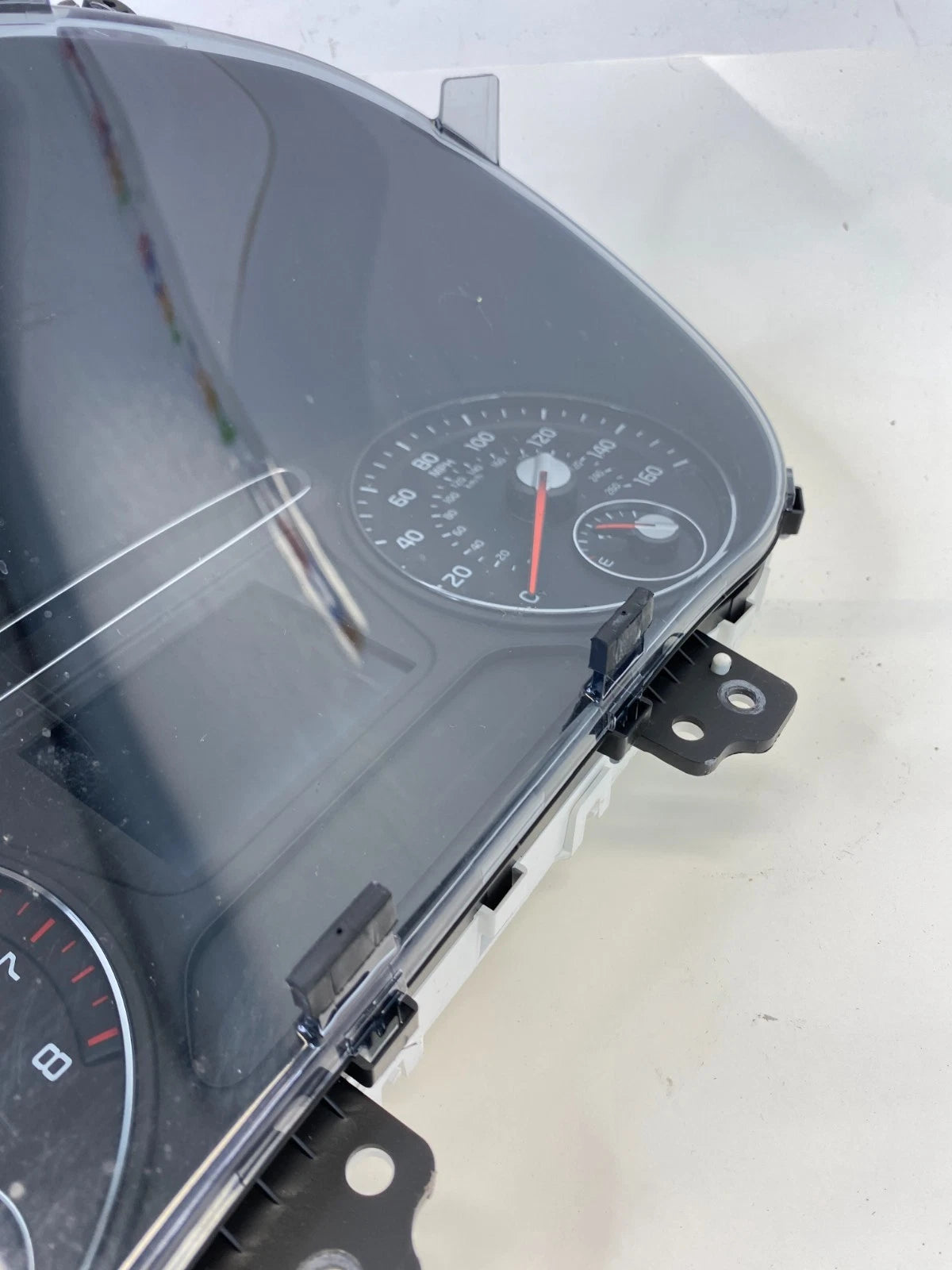 2016-2018 KIA SORENTO A/T INSTRUMENT CLUSTER SPEEDOMETER GAUGES 139.624 MILES